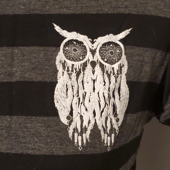 Flutter Sleeve Tie Front Cropped Tee Black - Picture 3 of 5